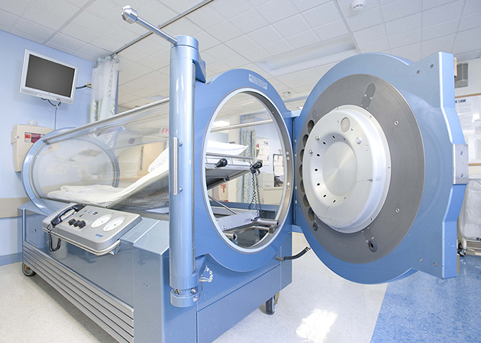 HBO2 Chamber - Sechrist